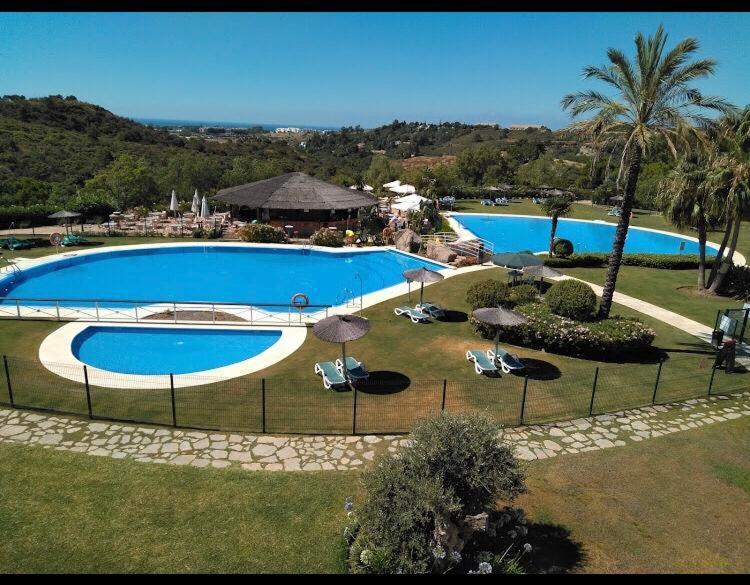 Resort Parque Botanico Club & Country エステポナ エクステリア 写真